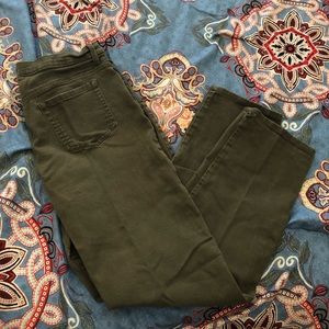 green Gloria Vanderbilt “Amanda” mom jeans